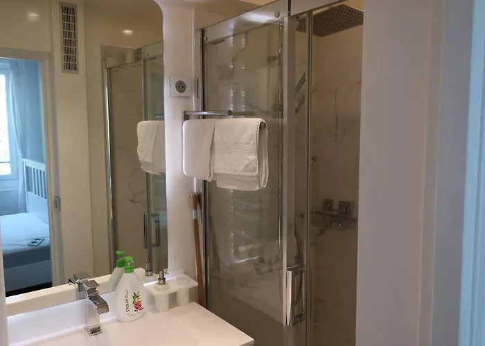 Central 1 Крайова